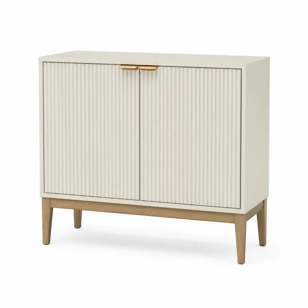 Meuble de rangement 2 portes en MDF blanc cassé avec façades rainurées et pieds en bois naturel 100 cm x 40 cm x 85 cm
